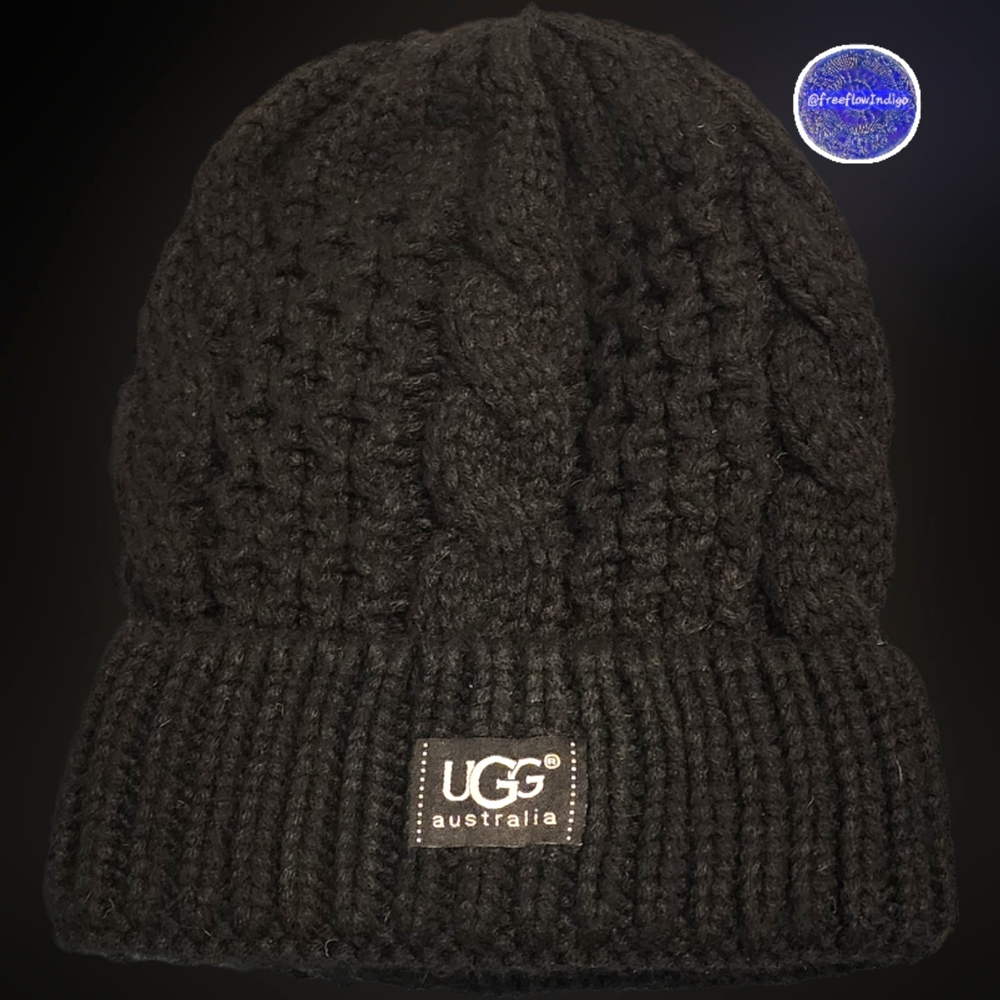 Like New | UGG | Women's Hat | Black Knit Exterior | Insulated